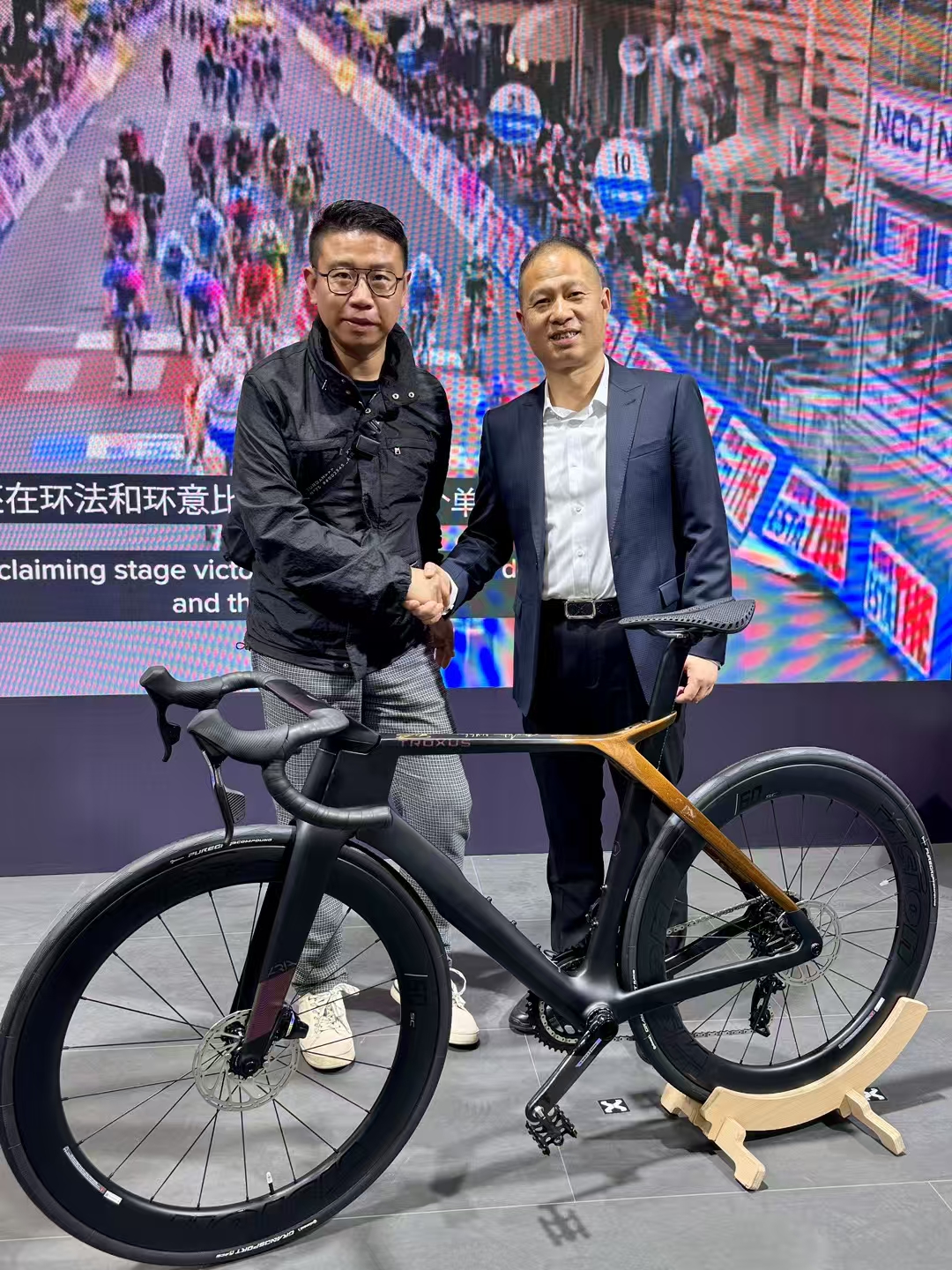 祝贺陈董事长全新开启专业自行车品牌创速师TROXUS！